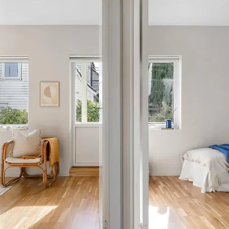 Cozy 2-bedroom Near Centre شقة برغن