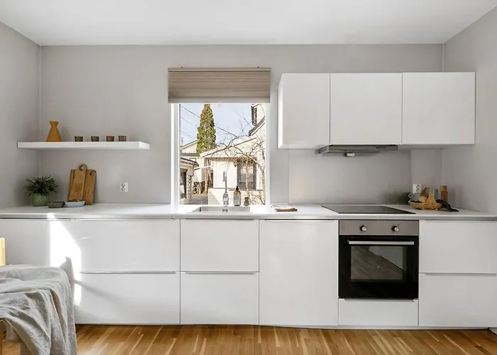 Cozy 2-bedroom Near Centre برغن